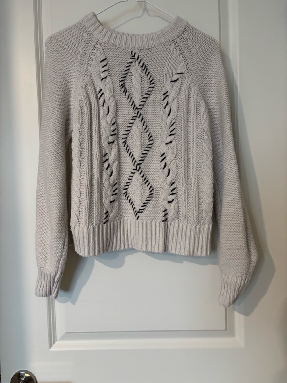 Reitmans Cream Cable Knit Crew Sweater with Diamond Detail